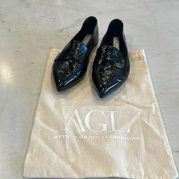 AGL black leather pointed toe loafers + dust cover - Picture 2 of 7